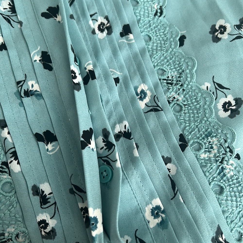 NWT Ann Taylor floral pleated ruffle blouse - Picture 9 of 12